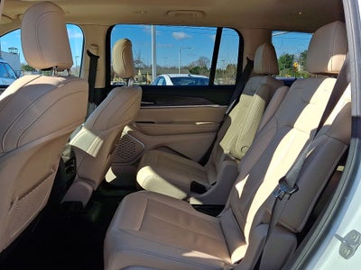 2022 Jeep Grand Cherokee L Limited 4WD