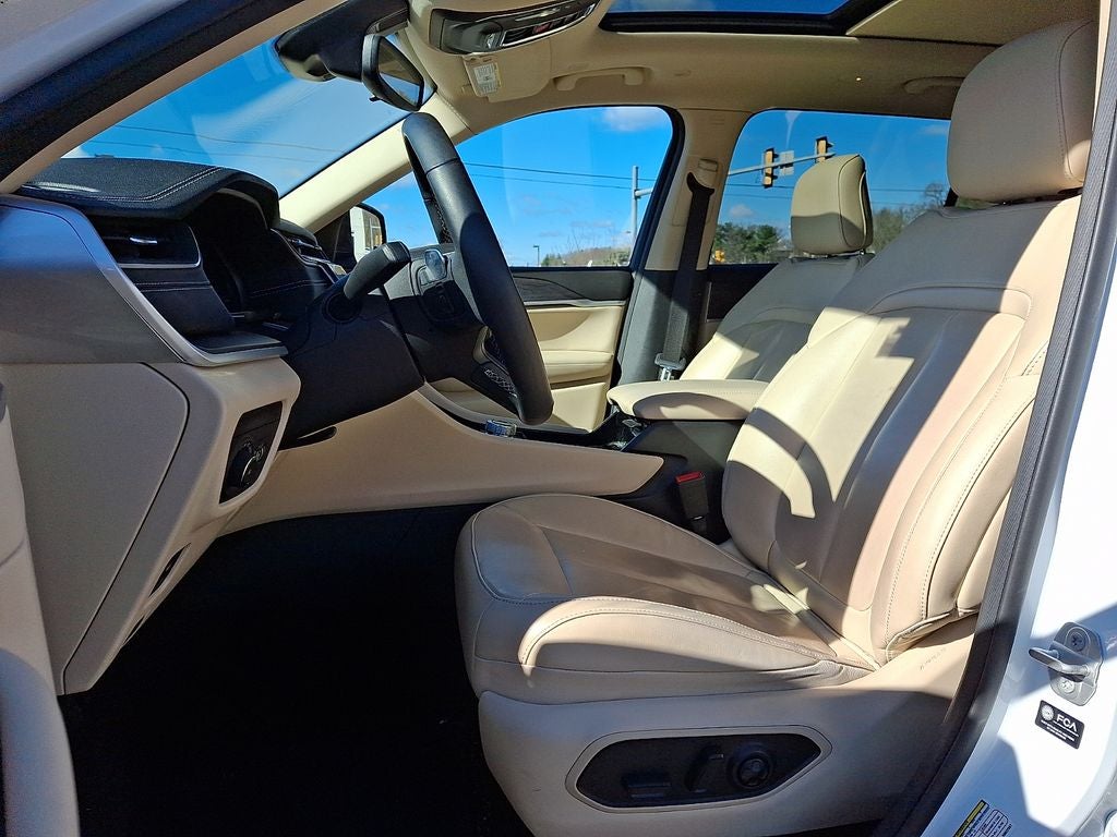 2022 Jeep Grand Cherokee L Limited 4WD