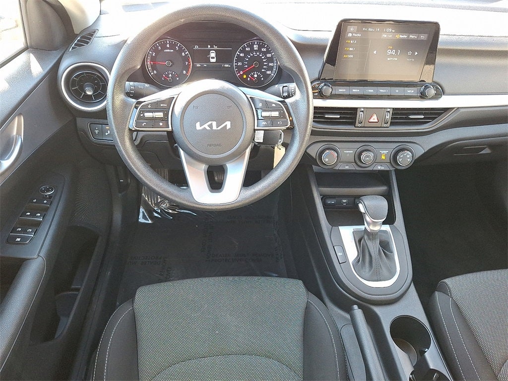 2023 Kia Forte LXS FWD