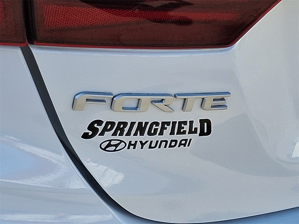 2023 Kia Forte LXS FWD