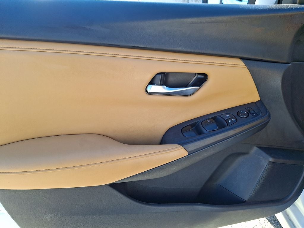 2023 Nissan Sentra SV FWD