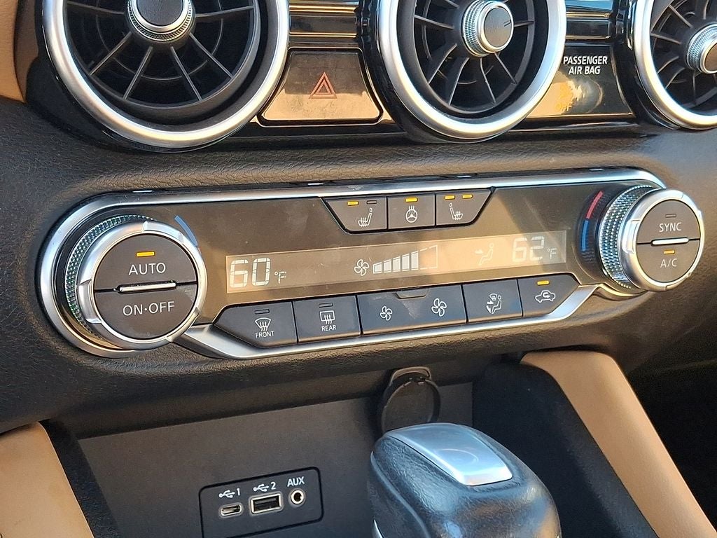 2023 Nissan Sentra SV FWD
