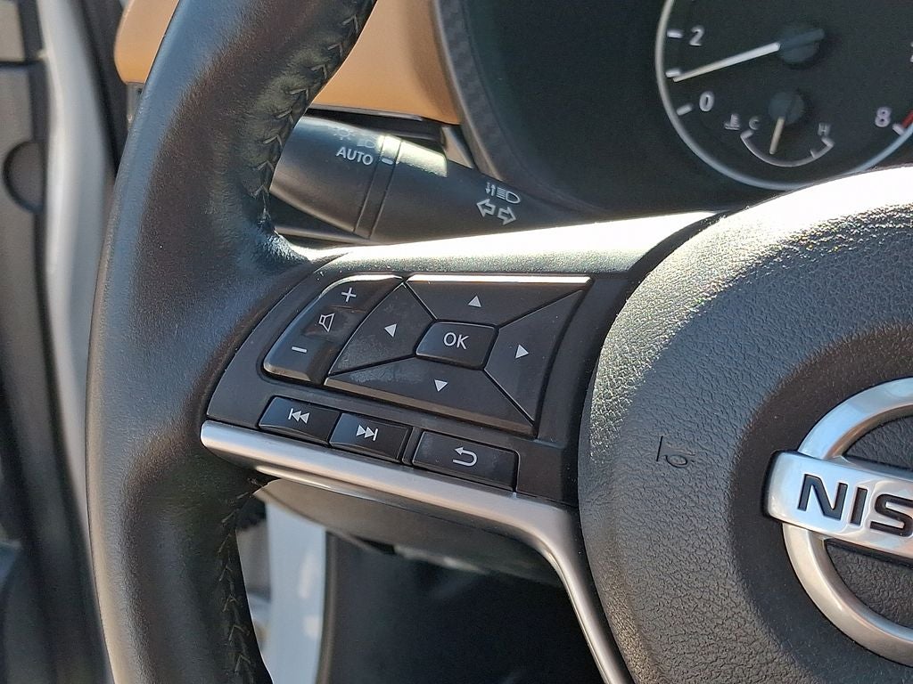 2023 Nissan Sentra SV FWD