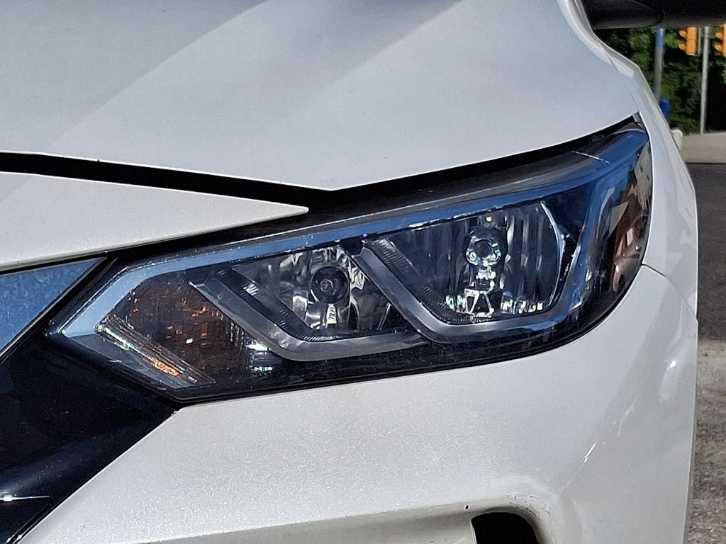 2023 Nissan Sentra SV FWD