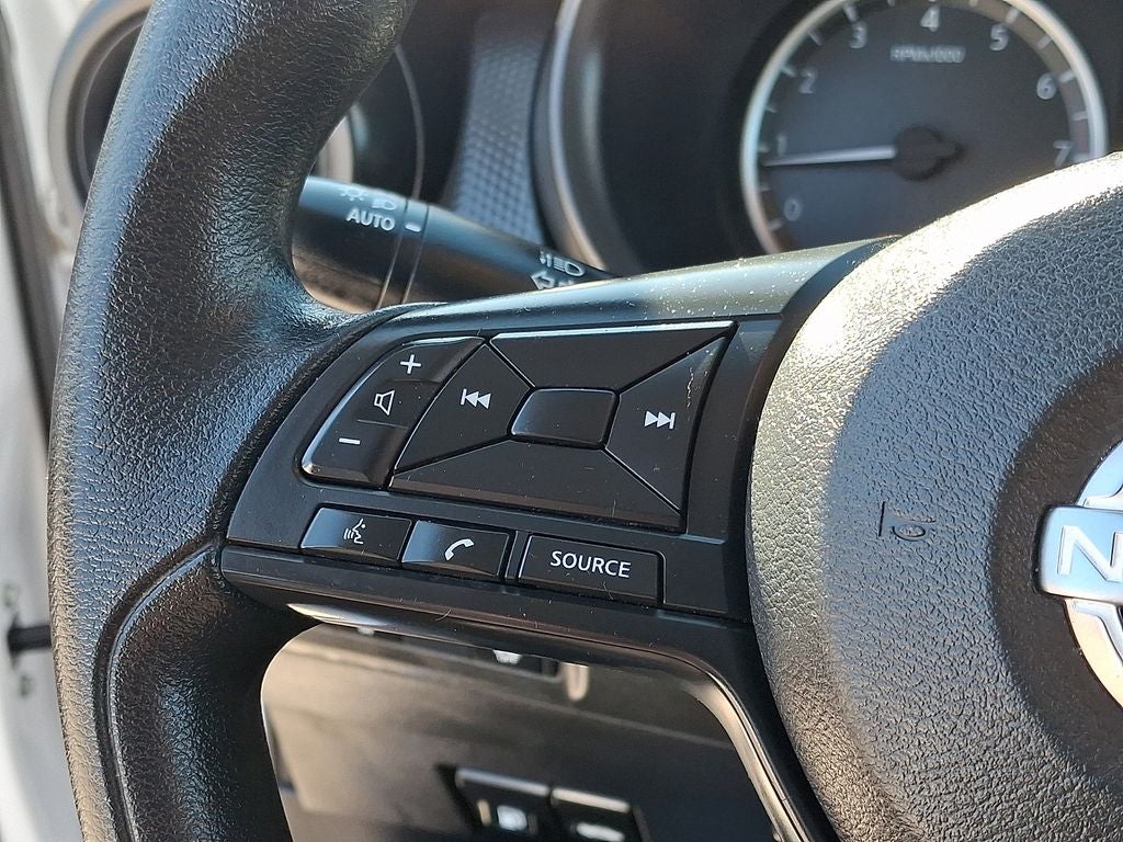 2023 Nissan Kicks S FWD