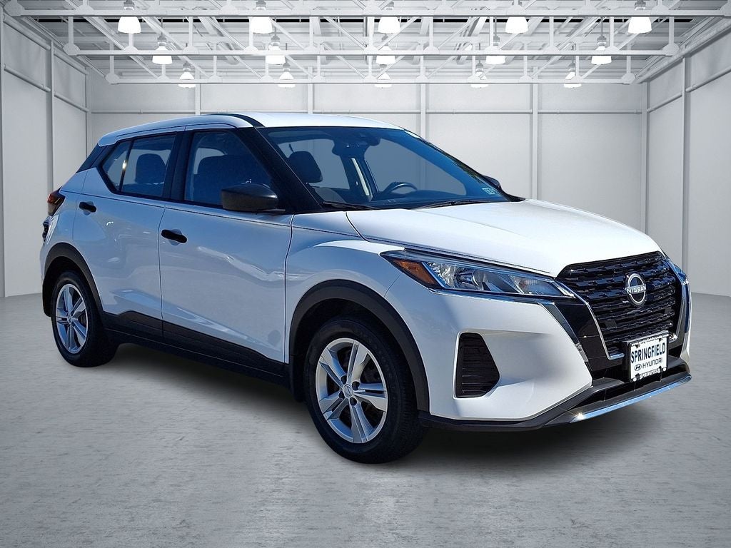 2023 Nissan Kicks S FWD