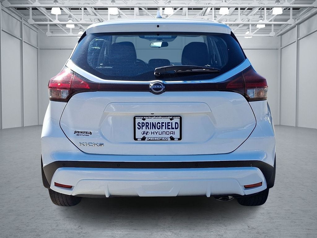 2023 Nissan Kicks S FWD