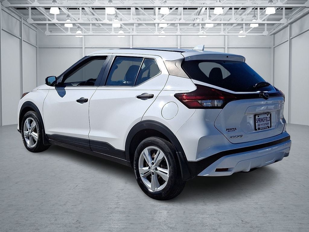 2023 Nissan Kicks S FWD