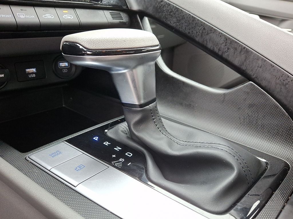 2023 Hyundai ELANTRA SEL FWD