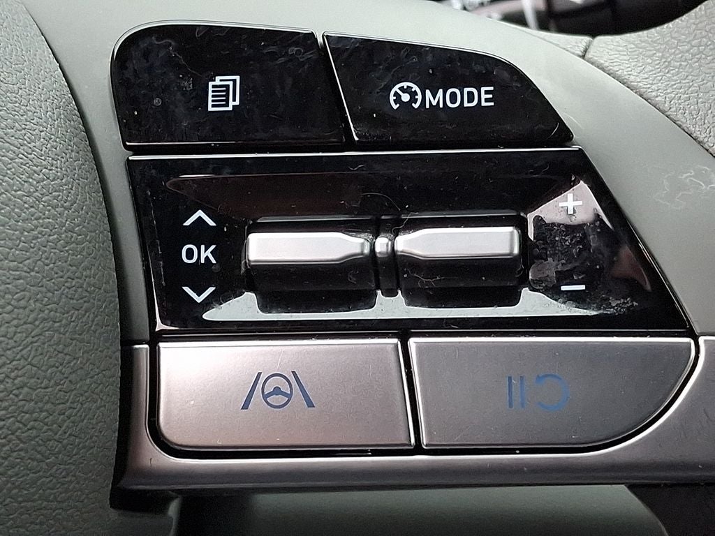 2023 Hyundai ELANTRA SEL FWD