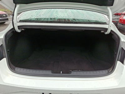 2023 Hyundai ELANTRA SEL FWD