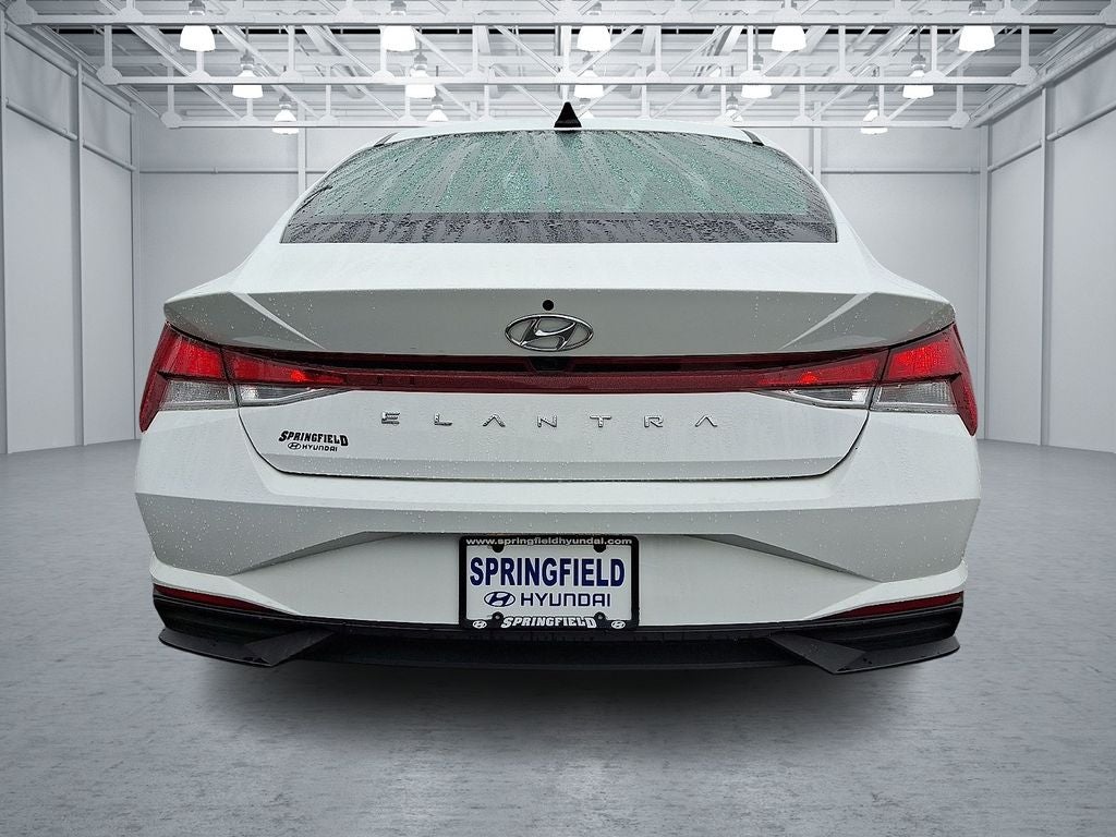 2023 Hyundai ELANTRA SEL FWD