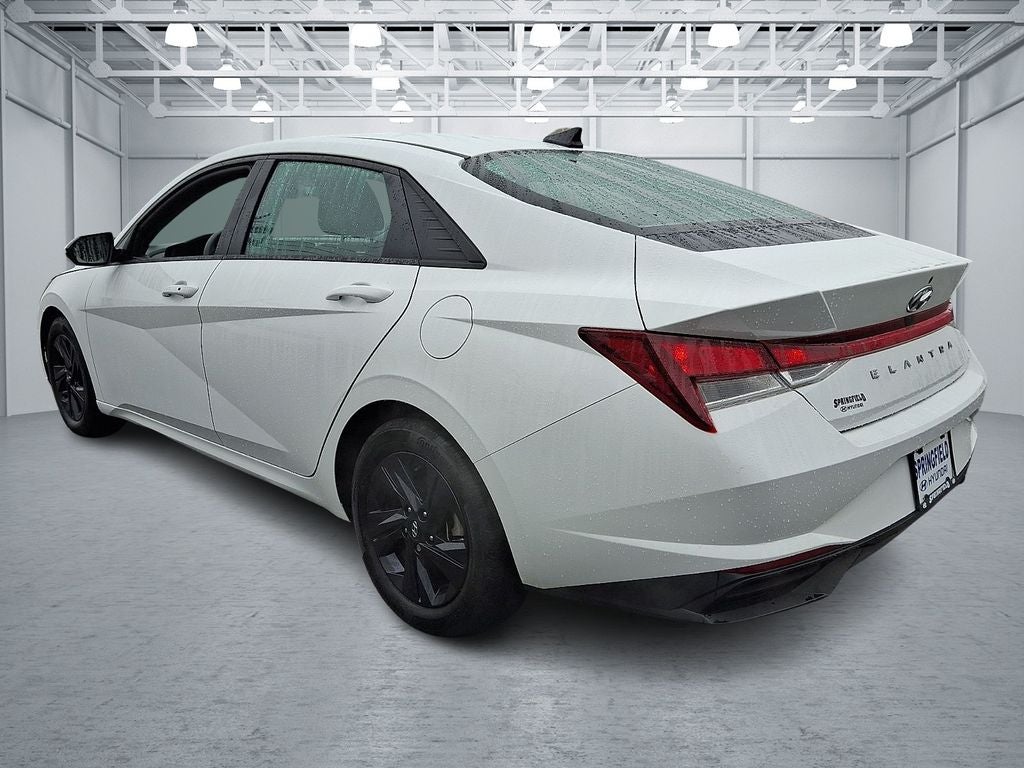 2023 Hyundai ELANTRA SEL FWD