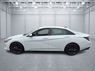 2023 Hyundai ELANTRA SEL FWD