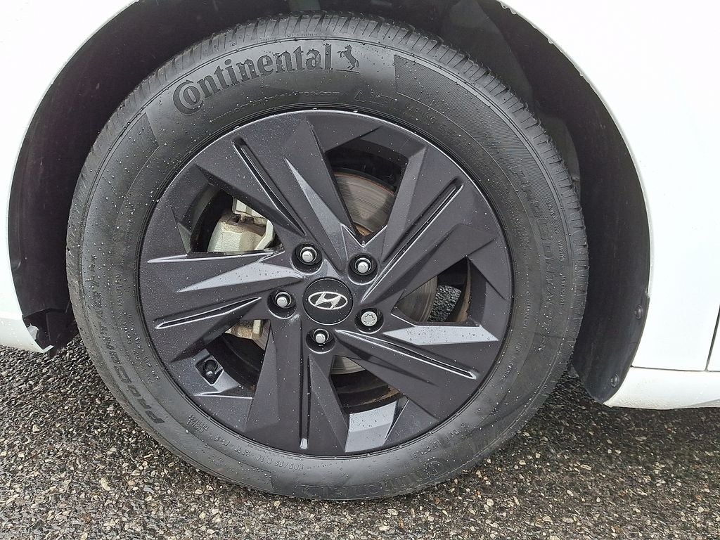 2023 Hyundai ELANTRA SEL FWD