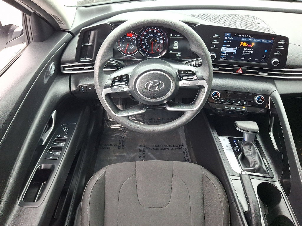 2023 Hyundai ELANTRA SEL FWD