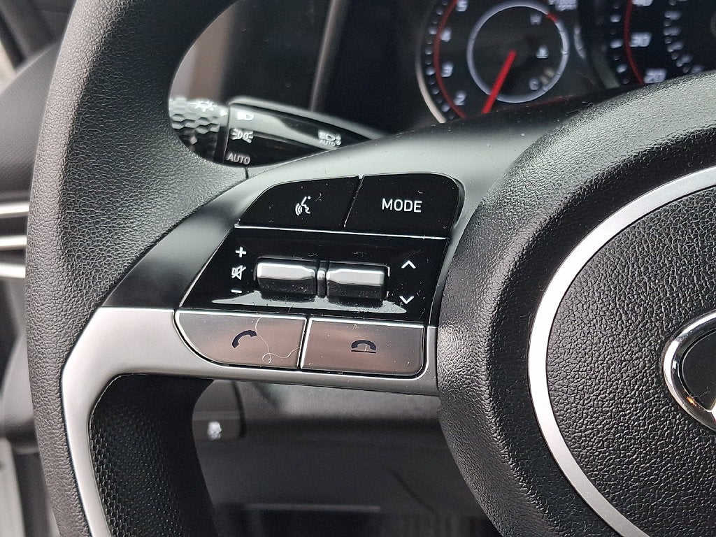 2023 Hyundai ELANTRA SEL FWD