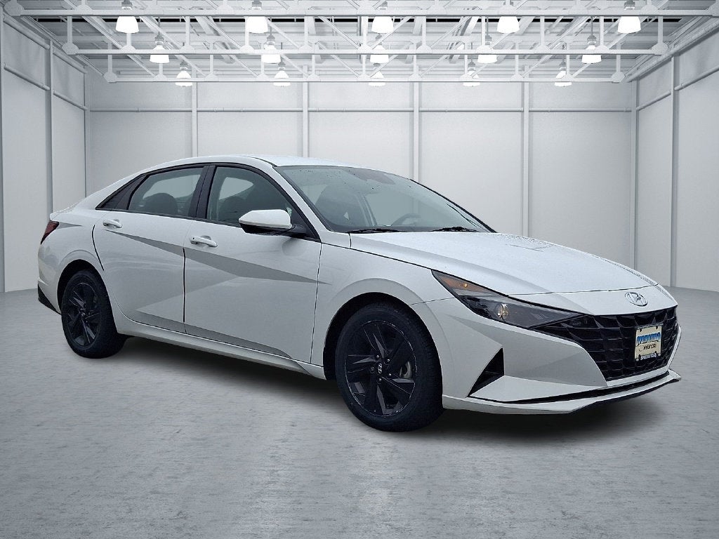 2023 Hyundai ELANTRA SEL FWD