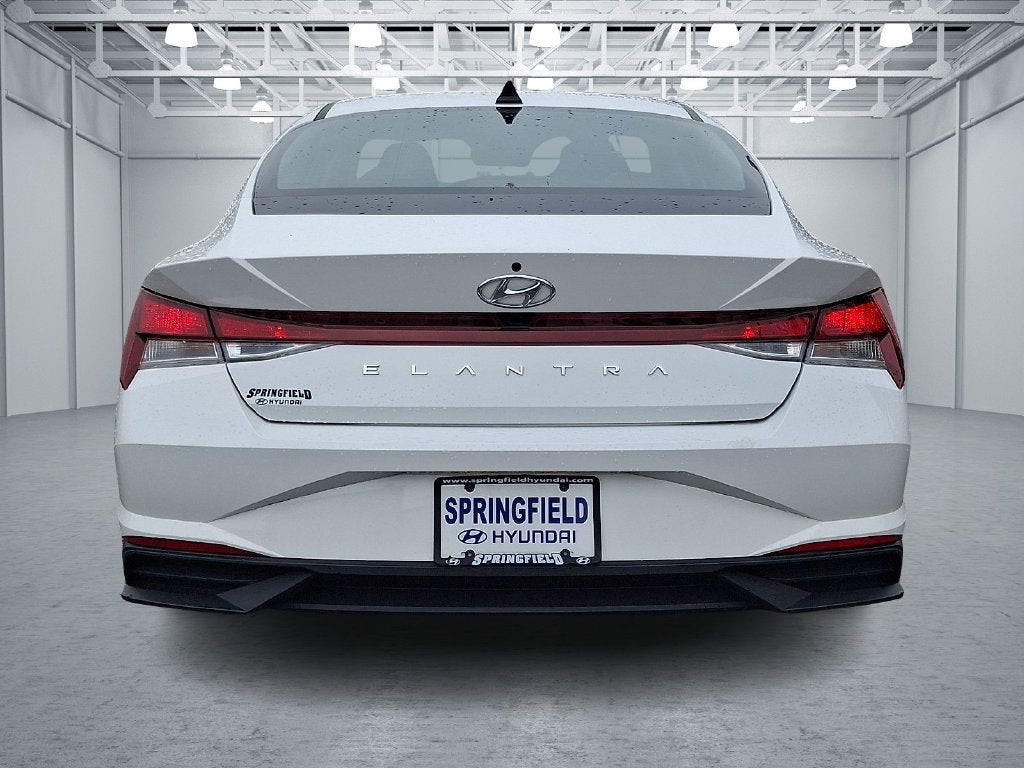2023 Hyundai ELANTRA SEL FWD