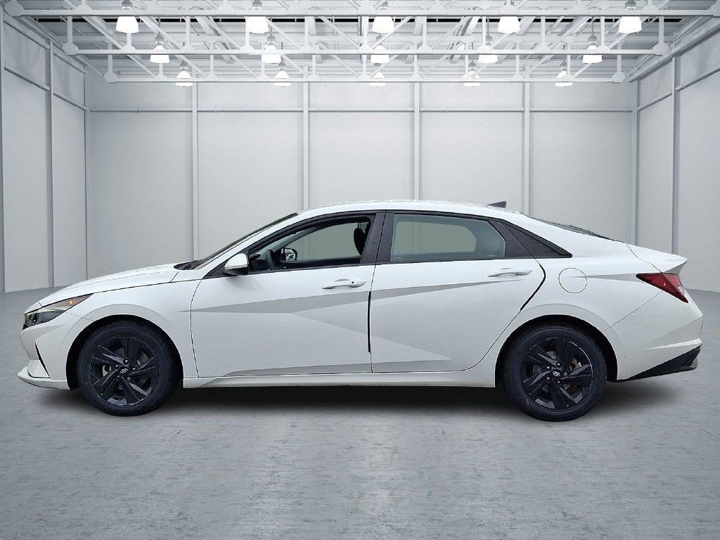 2023 Hyundai ELANTRA SEL FWD