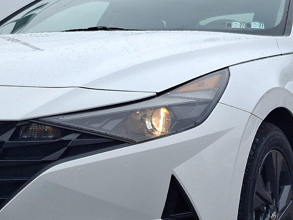 2023 Hyundai ELANTRA SEL FWD