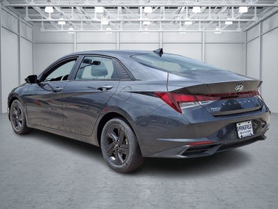2023 Hyundai ELANTRA SEL FWD