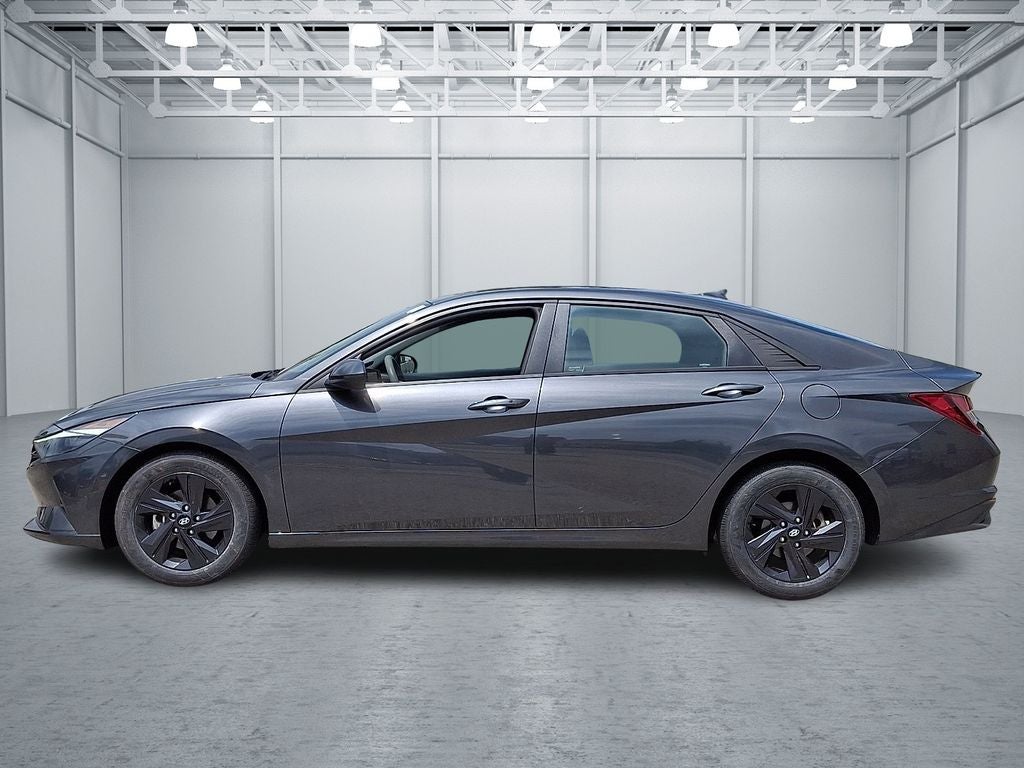 2023 Hyundai ELANTRA SEL FWD