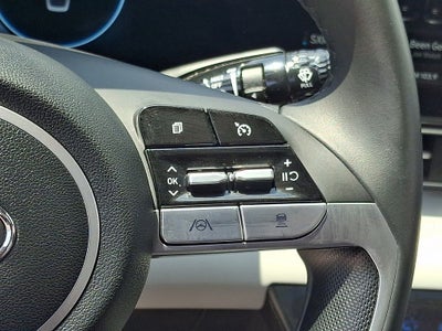 2022 Hyundai ELANTRA Limited FWD