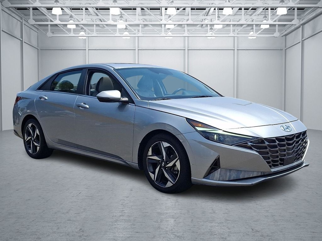 2022 Hyundai ELANTRA Limited FWD