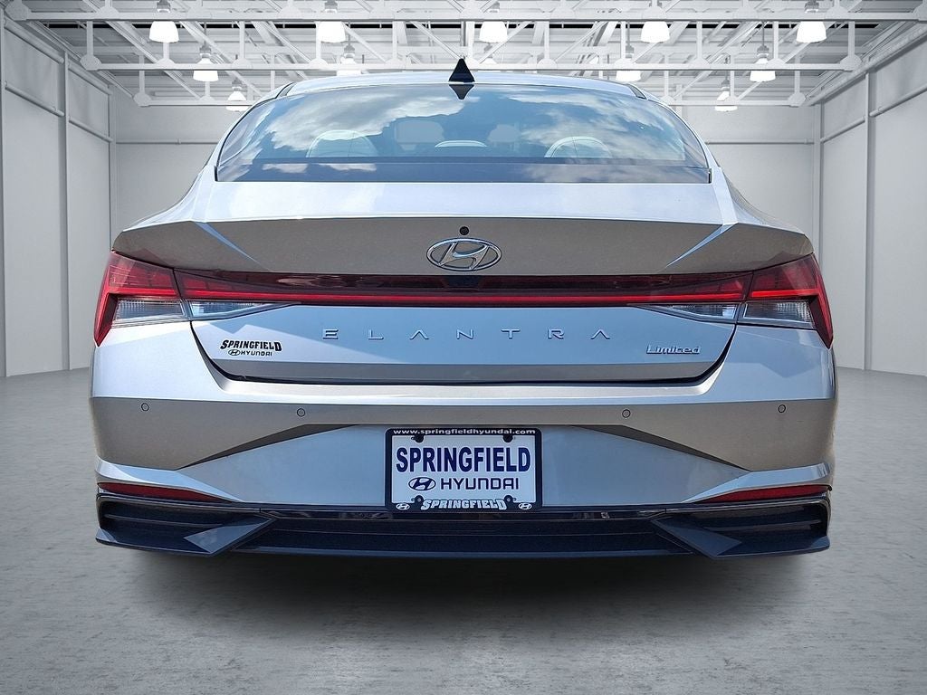 2022 Hyundai ELANTRA Limited FWD