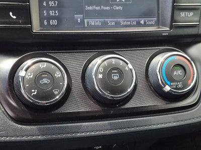 2018 Toyota RAV4 LE AWD