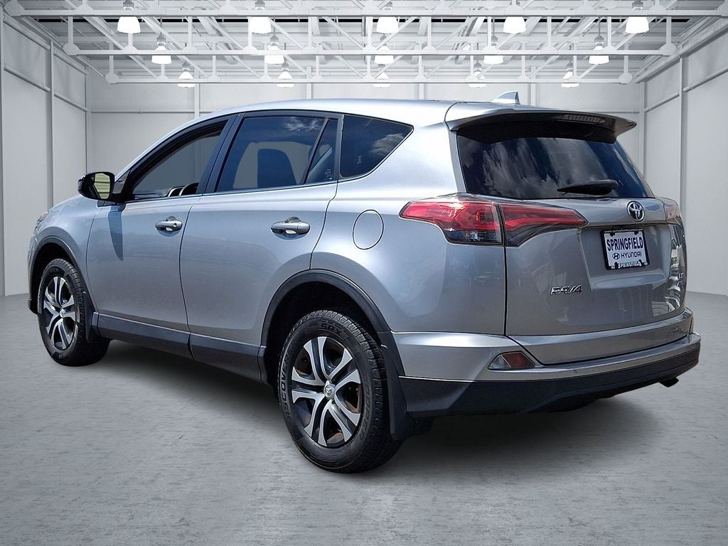 2018 Toyota RAV4 LE AWD