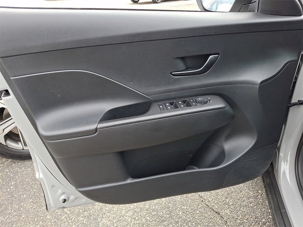 2024 Hyundai KONA SE FWD