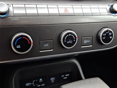 2024 Hyundai KONA SE FWD