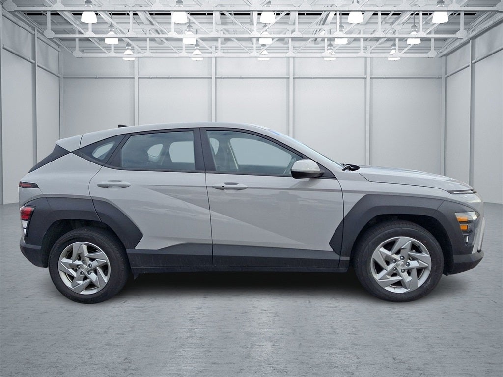 2024 Hyundai KONA SE FWD