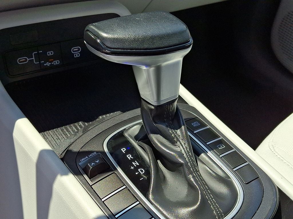 2025 Hyundai KONA SEL FWD