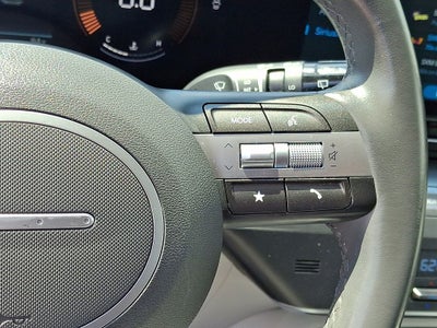 2025 Hyundai KONA SEL FWD