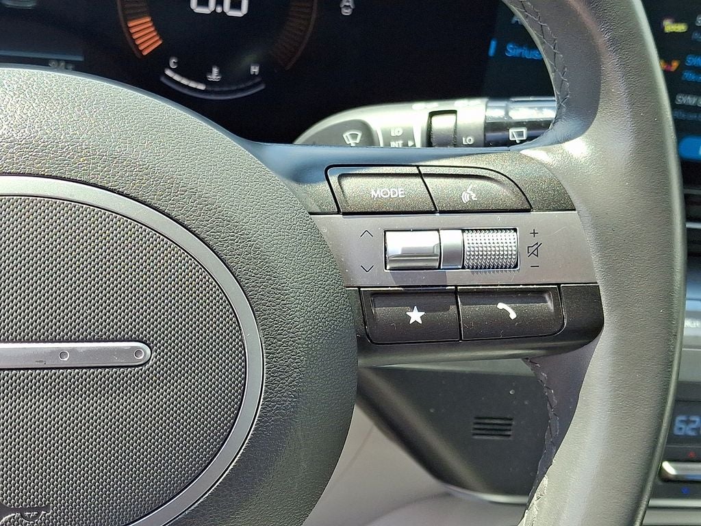 2025 Hyundai KONA SEL FWD