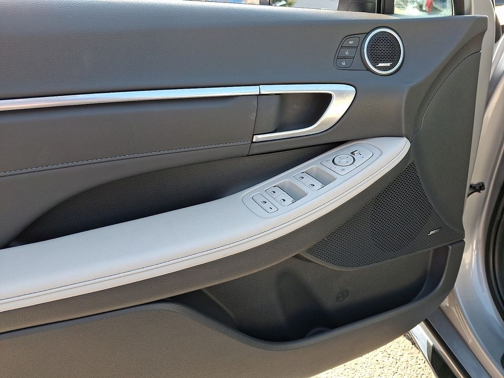 2023 Hyundai SONATA Limited FWD