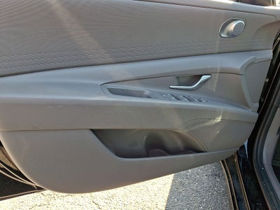 2023 Hyundai ELANTRA SE FWD