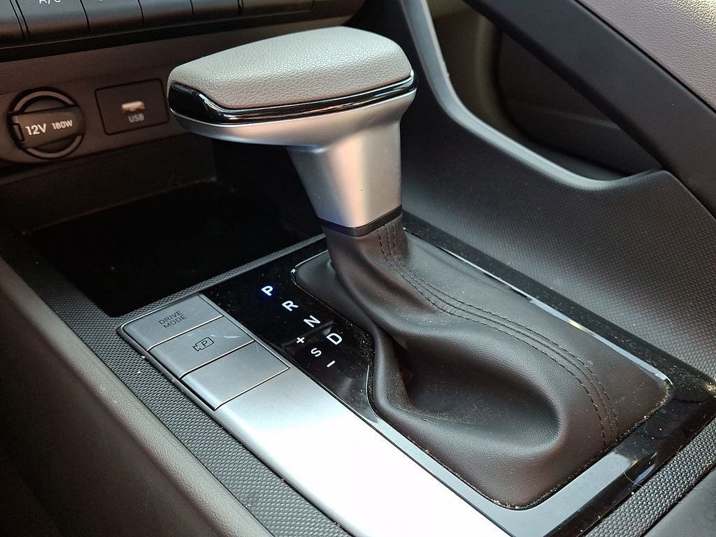 2023 Hyundai ELANTRA SE FWD