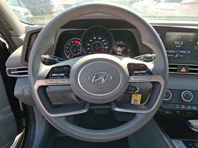 2023 Hyundai ELANTRA SE FWD