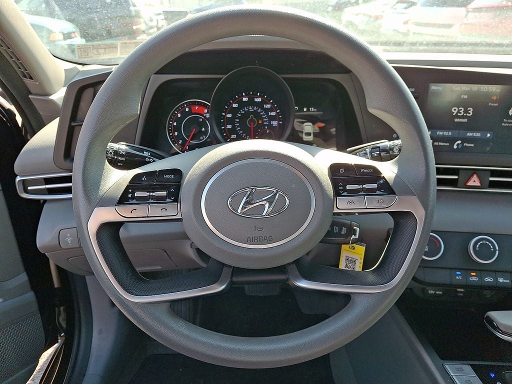 2023 Hyundai ELANTRA SE FWD