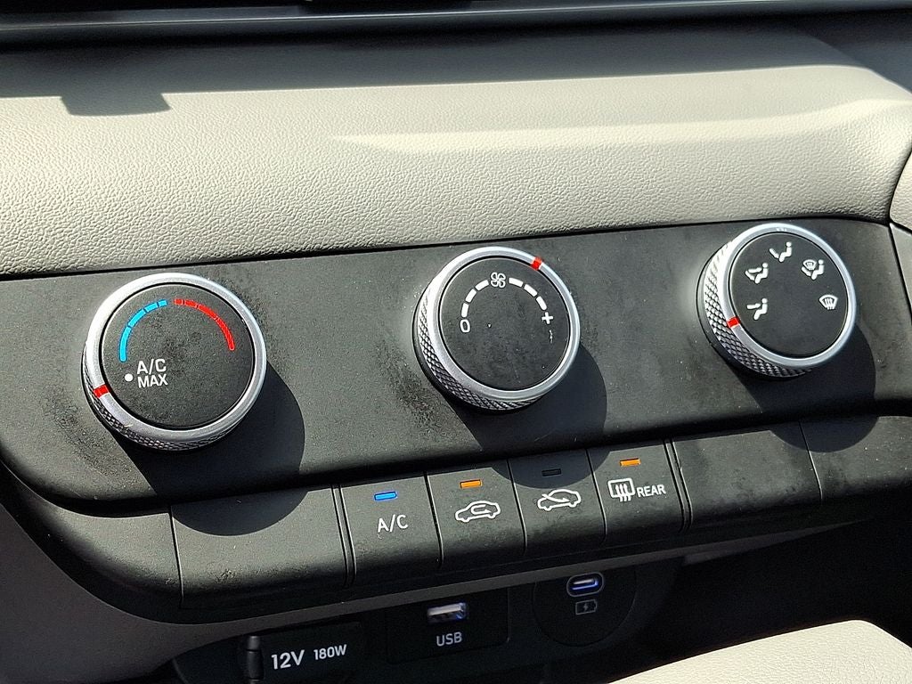 2025 Hyundai ELANTRA SE FWD
