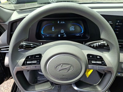 2025 Hyundai ELANTRA SE FWD