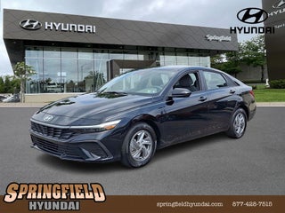 2025 Hyundai ELANTRA SE FWD