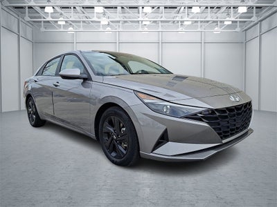 2023 Hyundai ELANTRA SEL FWD