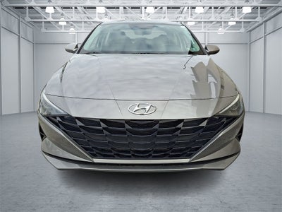 2023 Hyundai ELANTRA SEL FWD