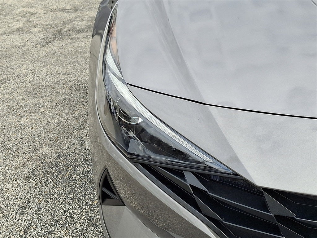 2023 Hyundai ELANTRA SEL FWD