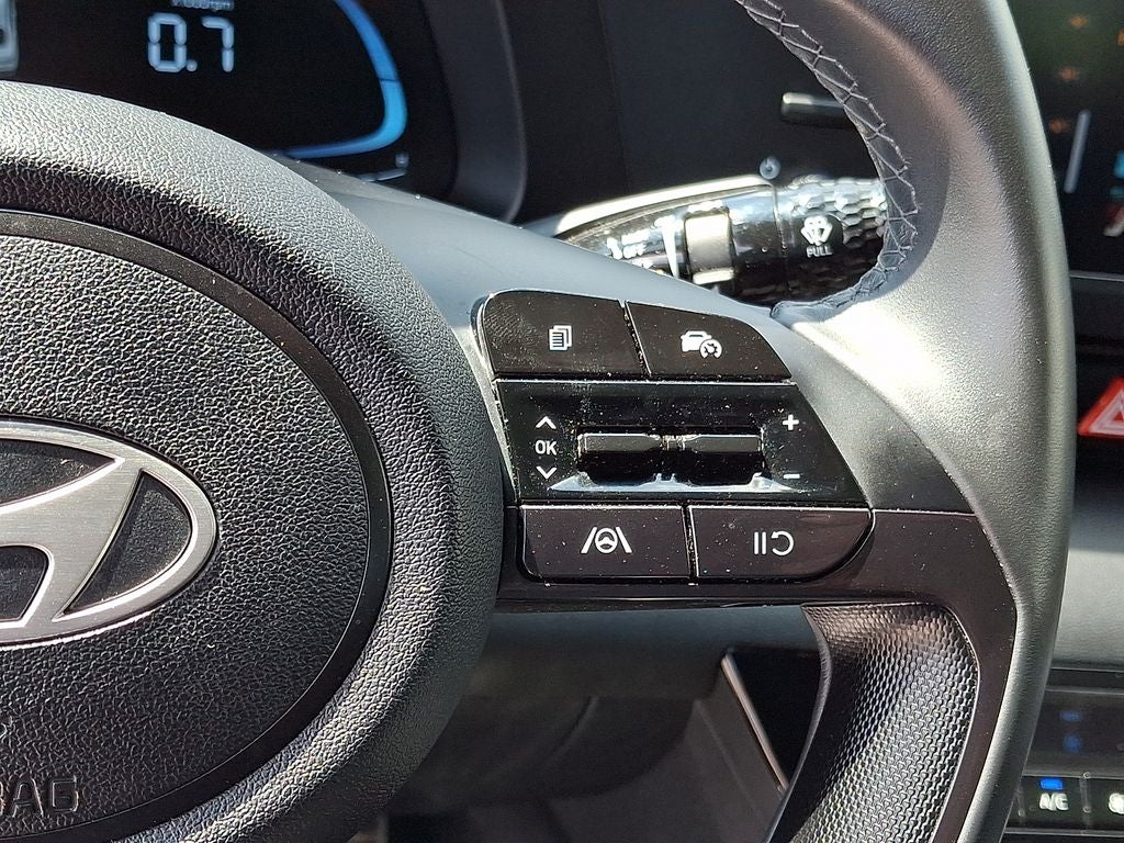 2025 Hyundai ELANTRA SEL Sport FWD